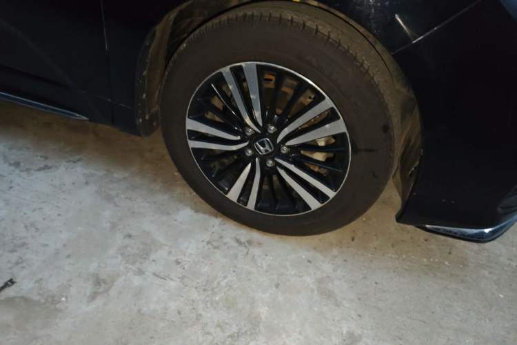 Used Honda Odyssey 2019 2.0L Rui·Smart Edition Right Front Wheel Hub
