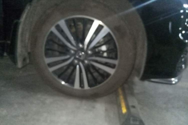 Used Honda Odyssey 2019 2.0L Rui·Zhi Zhen Edition Right Front Wheel Hub