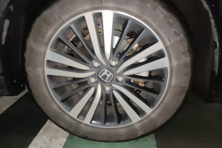Used Honda Odyssey 2019 2.0L Rui-Zunxiang Edition Right Front Wheel Hub