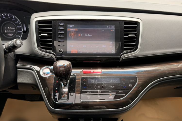 Used Honda Odyssey 2019 2.0L Rui·Zhi Zhen Edition Audio And AC Panel