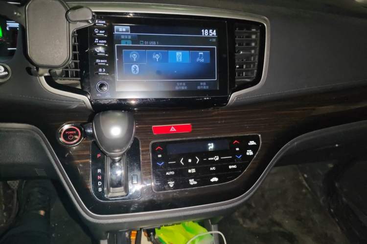 Used Honda Odyssey 2019 2.0L Rui·Zhi Zhen Edition Audio And AC Panel