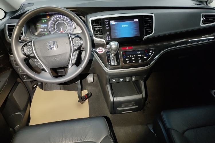 Used Honda Odyssey 2019 2.0L Rui-Zunxiang Edition Center Console