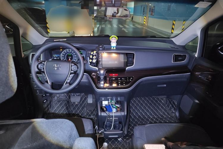 Used Honda Odyssey 2019 2.0L Rui-Changxiang Edition Center Console