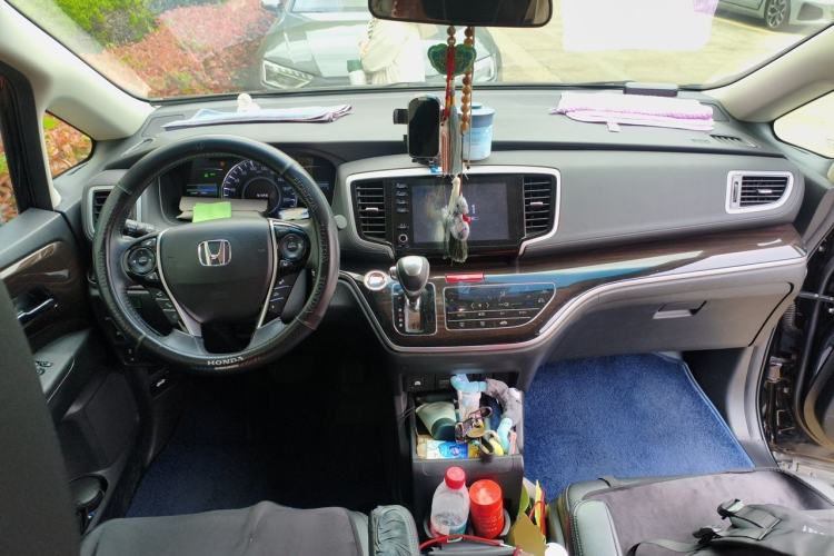 Used Honda Odyssey 2019 2.0L Rui-Zunxiang Edition Center Console