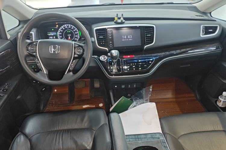 Used Honda Odyssey 2019 2.0L Rui·Smart Edition Center Console