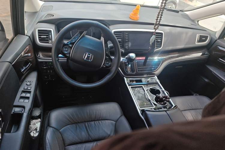 Used Honda Odyssey 2019 2.0L Rui·Smart Edition Center Console