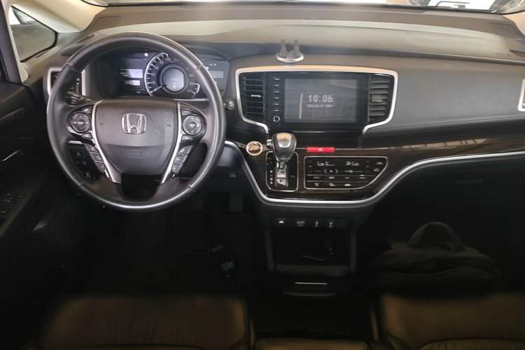 Used Honda Odyssey 2019 2.0L Rui·Zhi Zhen Edition Center Console