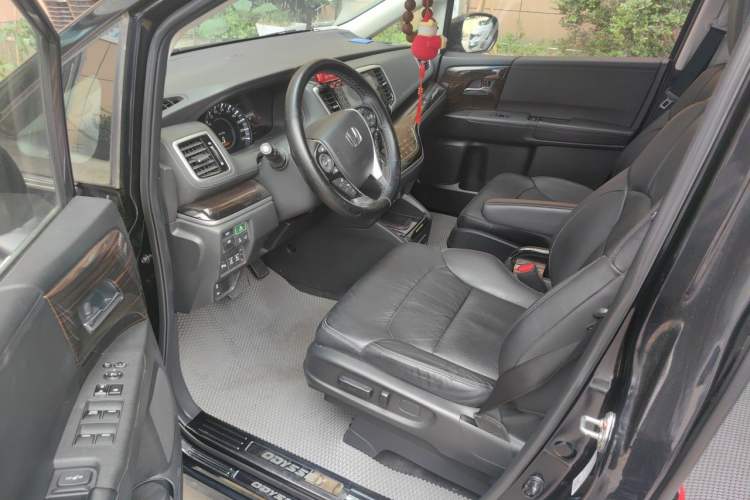 Used Honda Odyssey 2019 2.0L Rui-Zunxiang Edition Driver Seat