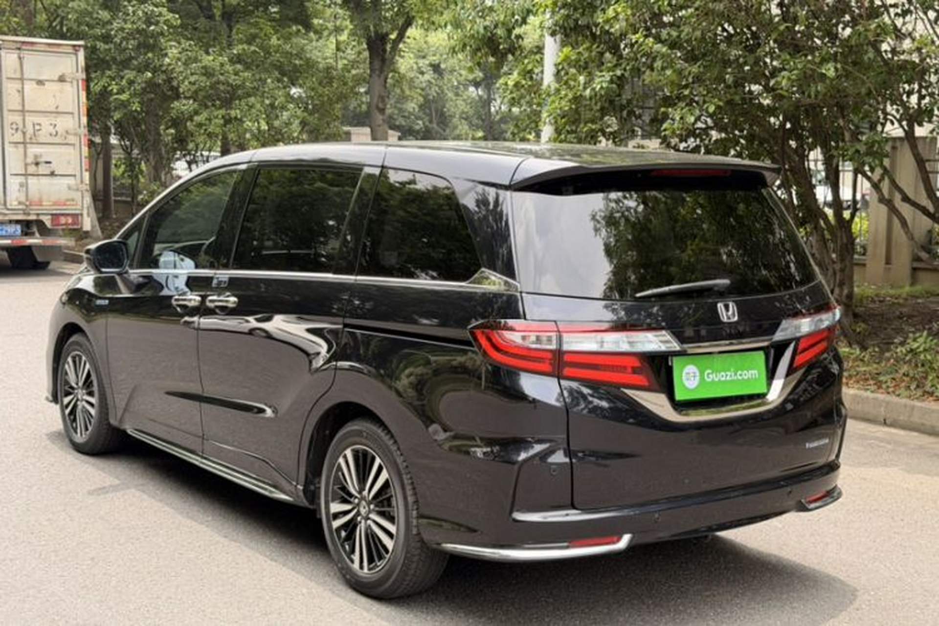 Used Honda Odyssey 2019 2.0L Rui·Zhi Zhen Edition Exterior 12