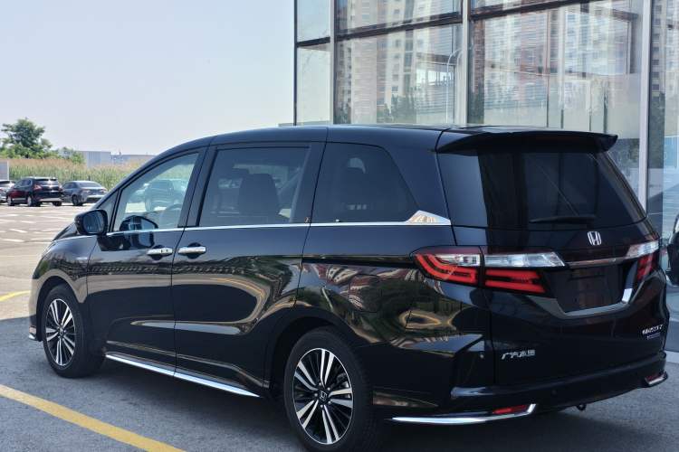 Used Honda Odyssey 2019 2.0L Rui·Zhi Zhen Edition Exterior 5