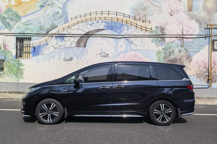 Used Honda Odyssey 2019 2.0L Rui·Zhi Zhen Edition Exterior 5