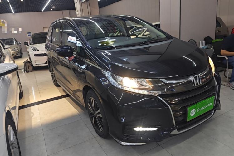Used Honda Odyssey 2019 2.0L Rui·Smart Edition Front Right 45 Deg