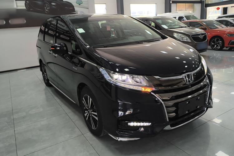 Used Honda Odyssey 2019 2.0L Rui·Zhi Zhen Edition Front Right 45 Deg