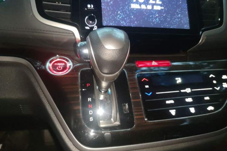 Used Honda Odyssey 2019 2.0L Rui-Changxiang Edition Gear Lever
