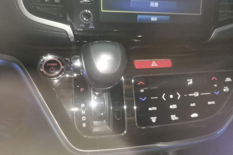 Used Honda Odyssey 2019 2.0L Rui·Zhi Zhen Edition Gear Lever