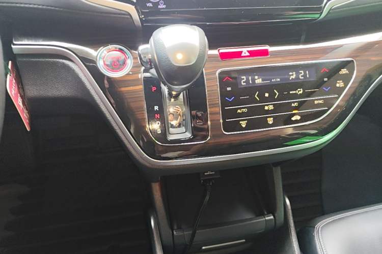 Used Honda Odyssey 2019 2.0L Rui·Smart Edition Gear Lever