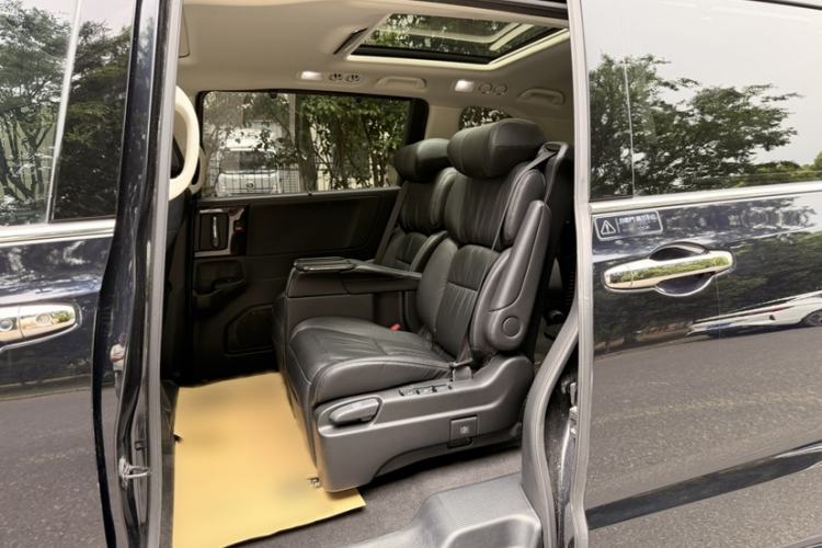 Used Honda Odyssey 2019 2.0L Rui·Zhi Zhen Edition Interior 2