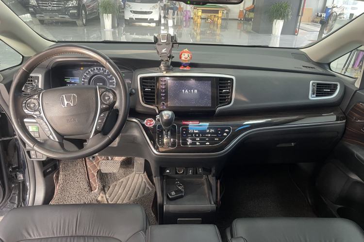 Used Honda Odyssey 2019 2.0L Rui·Zhi Zhen Edition Interior 2