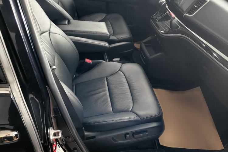 Used Honda Odyssey 2019 2.0L Rui·Zhi Zhen Edition Interior 3