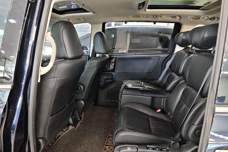 Used Honda Odyssey 2019 2.0L Rui·Zhi Zhen Edition Interior 4