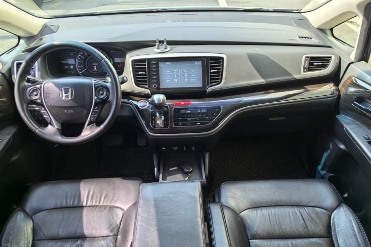 Used Honda Odyssey 2019 2.0L Rui·Zhi Zhen Edition Interior 7