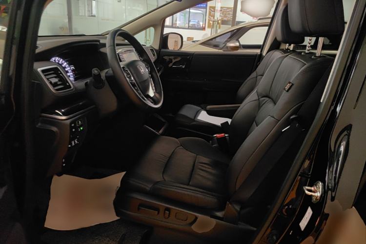 Used Honda Odyssey 2019 2.0L Rui-Zunxiang Edition Left Front Seat