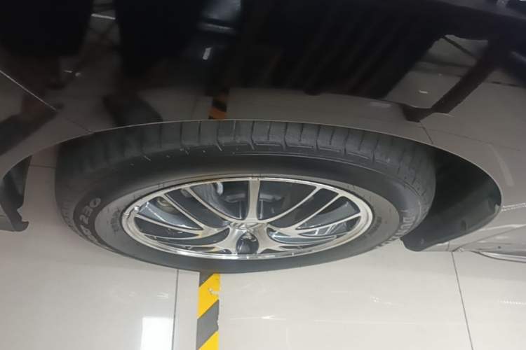 Used Honda Odyssey 2019 2.0L Rui-Changxiang Edition Left Front Wheel Hub