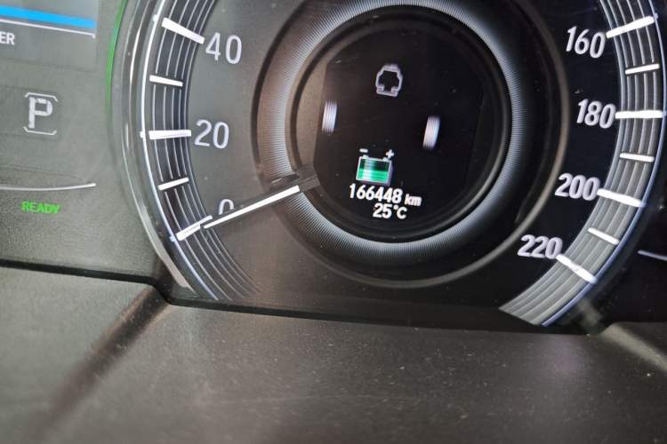 Used Honda Odyssey 2019 2.0L Rui-Changxiang Edition Odometer Close Up
