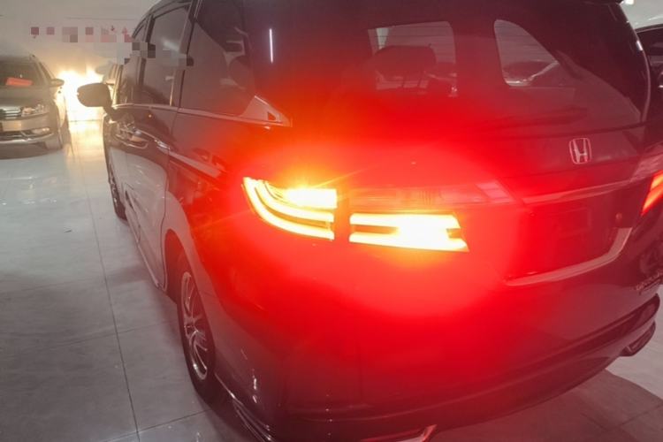 Used Honda Odyssey 2019 2.0L Rui·Comfort Edition Rear Left 45 Deg