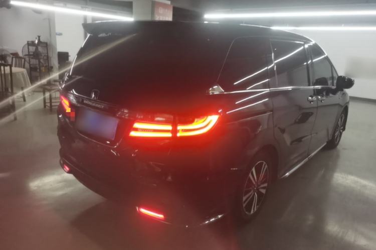 Used Honda Odyssey 2019 2.0L Rui·Zhi Zhen Edition Rear Right 45 Deg