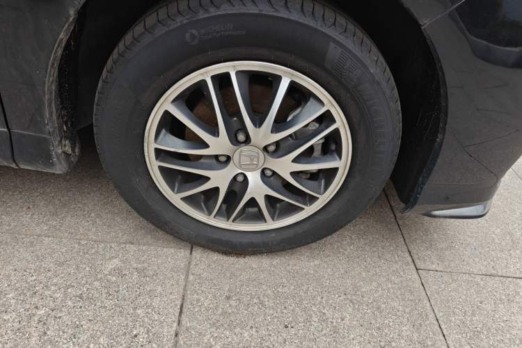 Used Honda Odyssey 2019 2.0L Rui·Comfort Edition Right Front Wheel Hub
