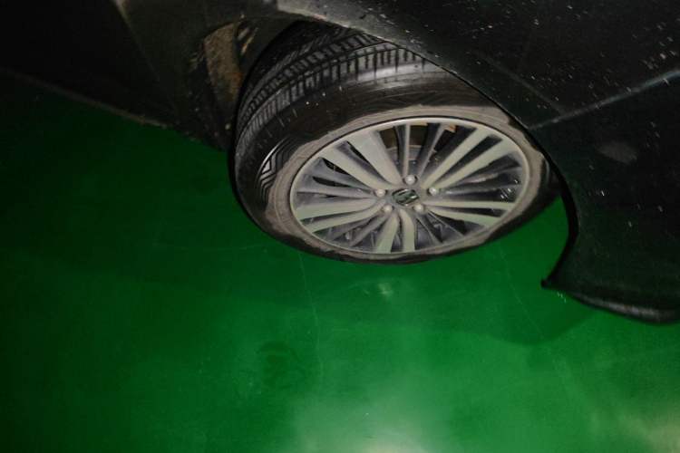 Used Honda Odyssey 2019 2.0L Rui·Zhi Zhen Edition Right Front Wheel Hub