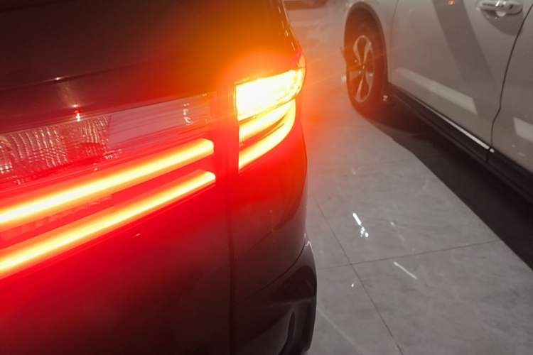 Used Honda Odyssey 2019 2.0L Rui·Comfort Edition Right Rear Taillight