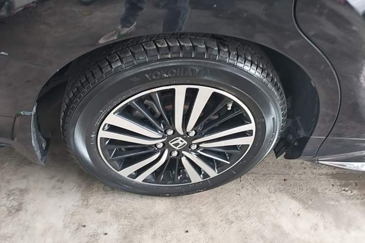 Used Honda Odyssey 2019 2.0L Rui·Zhi Zhen Edition Right Rear Wheel Hub