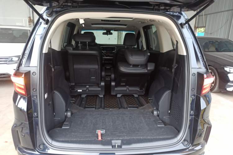 Used Honda Odyssey 2019 2.0L Rui-Zunxiang Edition Trunk