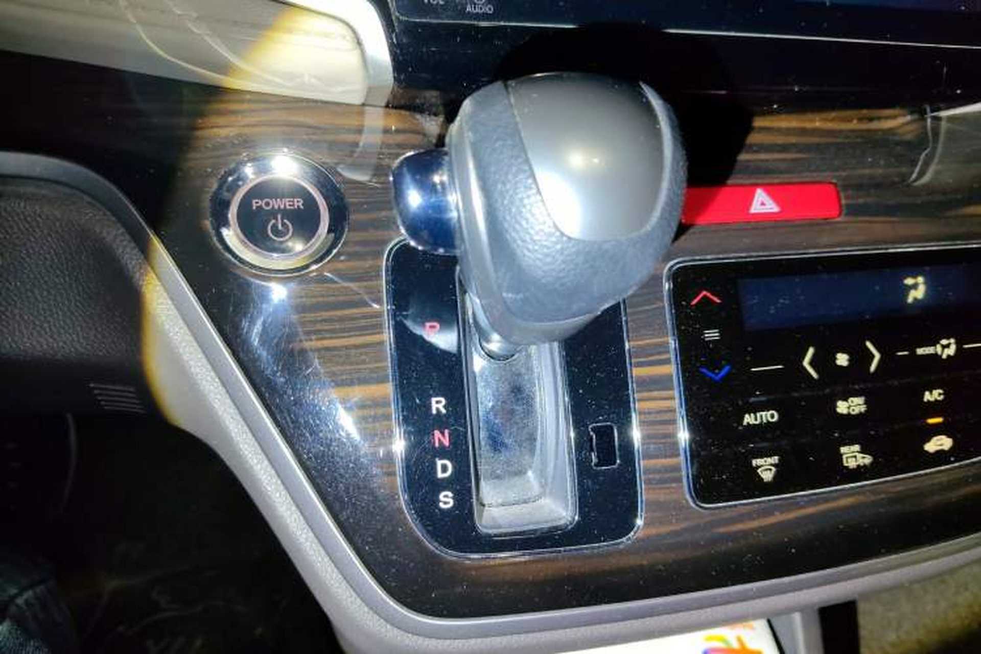 Used Honda Odyssey 2019 2.0L Rui·Zhi Zhen Edition Gear Lever