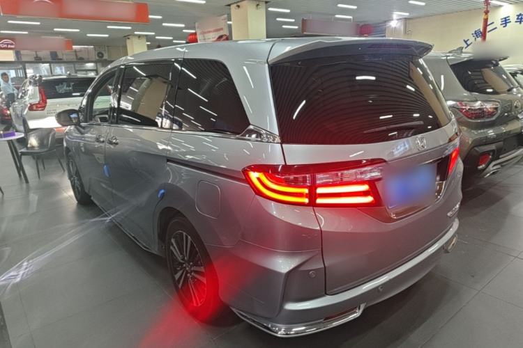 Used Honda Odyssey 2019 2.0L Rui·Zhi Zhen Edition Exterior 2
