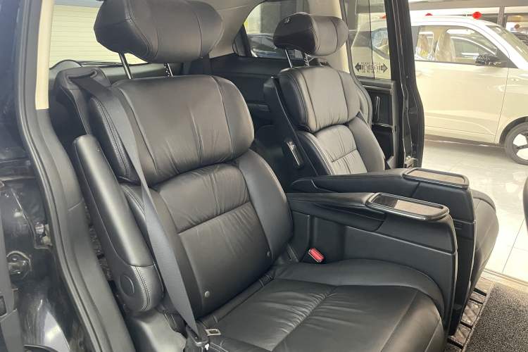 Used Honda Odyssey 2019 2.0L Rui·Zhi Zhen Edition Interior 5