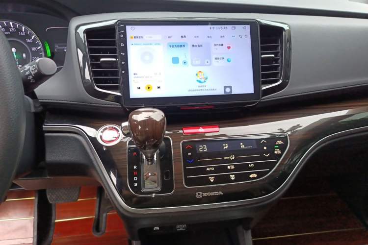 Used Honda Odyssey 2019 2.0L Rui·Comfort Edition Audio And AC Panel