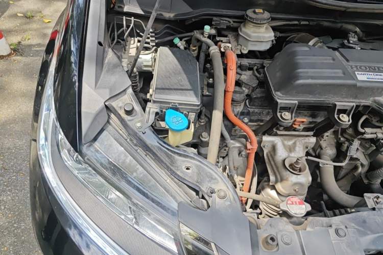 Used Honda Odyssey 2019 2.0L Rui·Comfort Edition Engine Bay Right