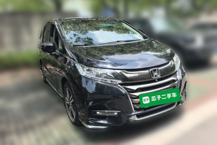 Used Honda Odyssey 2019 2.0L Rui·Zhi Zhen Edition Front Right 45 Deg