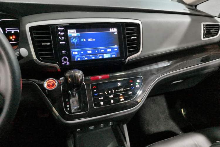 Used Honda Odyssey 2019 2.0L Rui·Smart Edition Audio And AC Panel