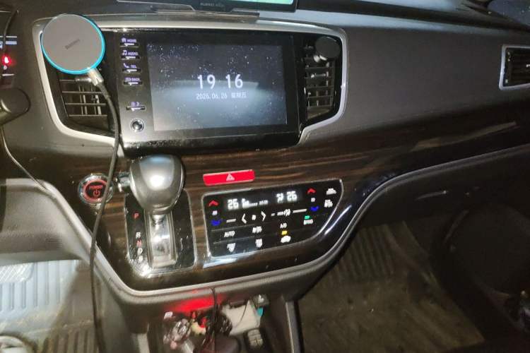 Used Honda Odyssey 2019 2.0L Rui-Zunxiang Edition Audio And AC Panel