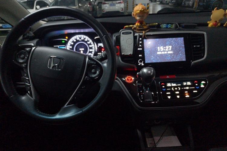 Used Honda Odyssey 2019 2.0L Rui-Zunxiang Edition Center Console