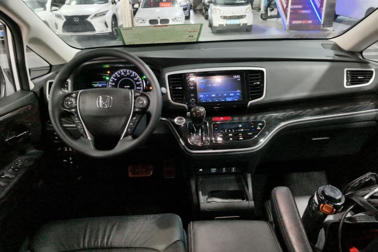 Used Honda Odyssey 2019 2.0L Rui·Smart Edition Center Console