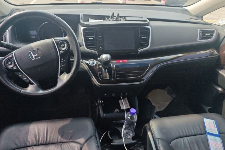 Used Honda Odyssey 2019 2.0L Rui-Zunxiang Edition Center Console