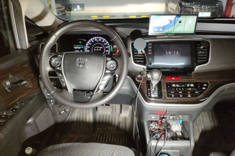 Used Honda Odyssey 2019 2.0L Rui-Zunxiang Edition Center Console