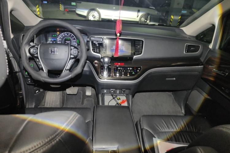 Used Honda Odyssey 2019 2.0L Rui-Zunxiang Edition Center Console