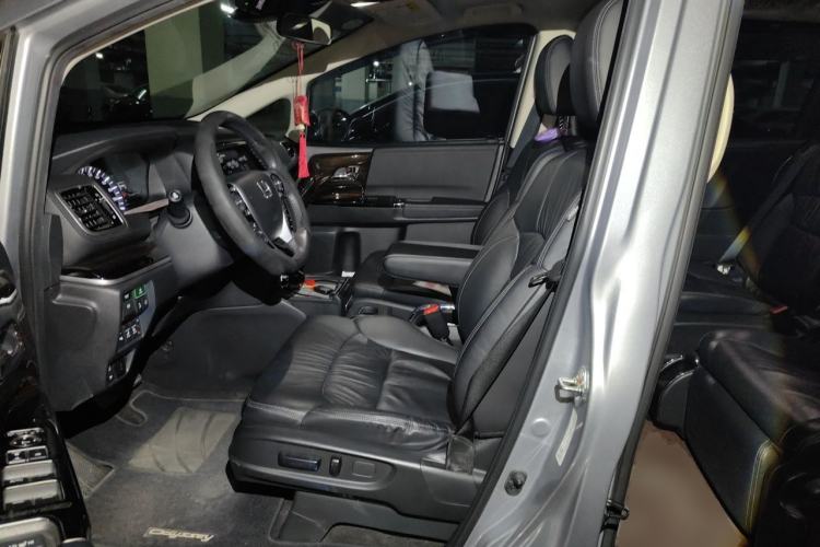 Used Honda Odyssey 2019 2.0L Rui-Zunxiang Edition Left Front Seat