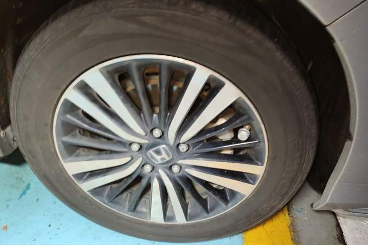 Used Honda Odyssey 2019 2.0L Rui-Zunxiang Edition Right Front Wheel Hub